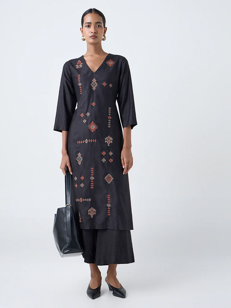 Zuba Black Embroidered A-Line Kurta