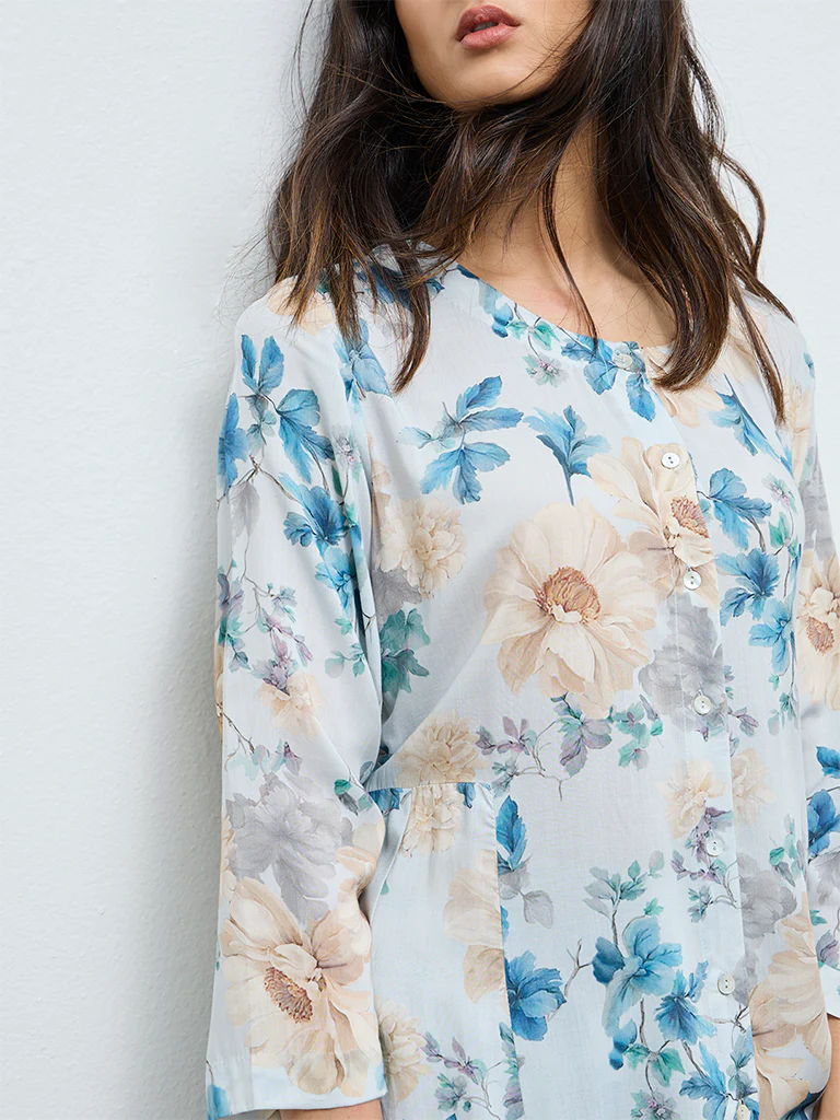 Zuba Blue Floral Printed A-Line Kurta - Image 3