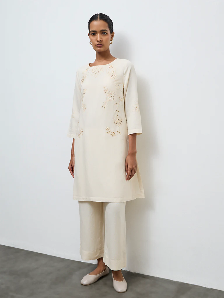 Zuba Cream Floral Embroidered A-Line Kurta - Image 2