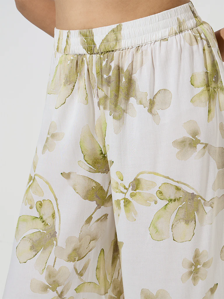 Zuba Green Floral Printed Palazzos - Image 4