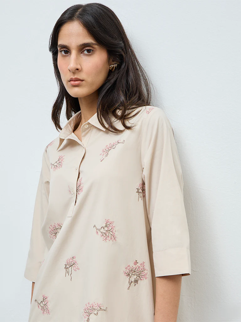 Zuba Off-White Floral Embroidered Cotton A-Line Kurta - Image 3