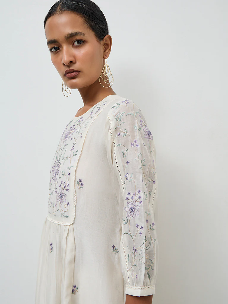 Zuba Off-White Floral Embroidered Cotton-Blend A-Line Kurta - Image 3
