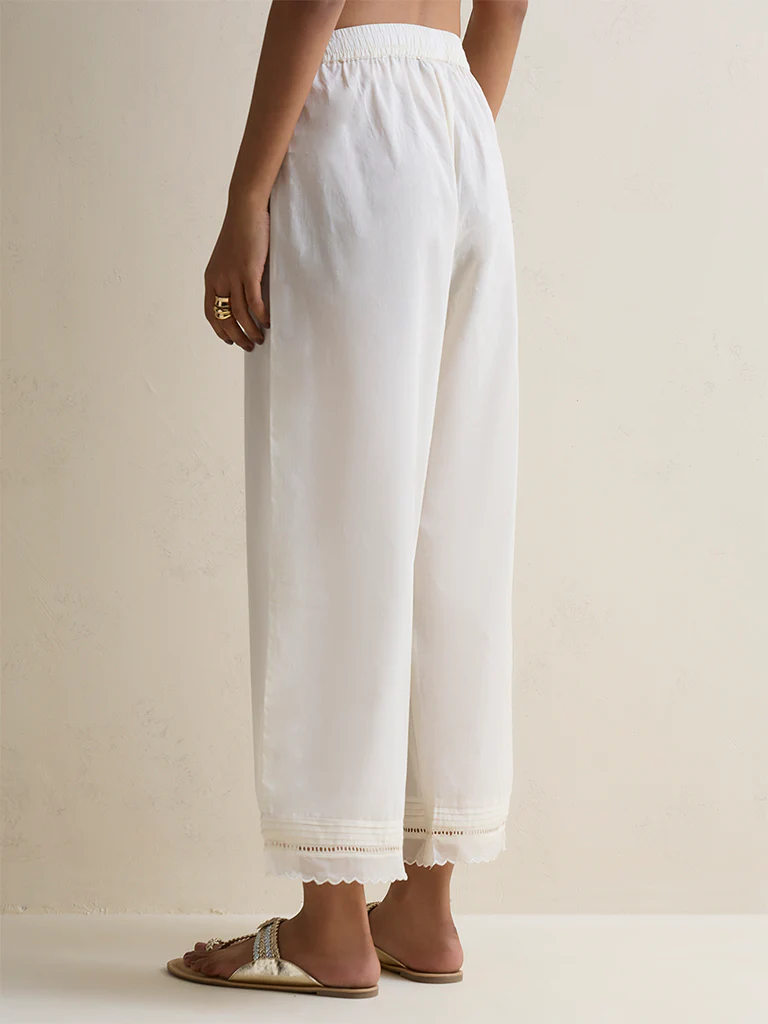 Zuba Off-White Lace Detailed Cotton Pants - Image 4