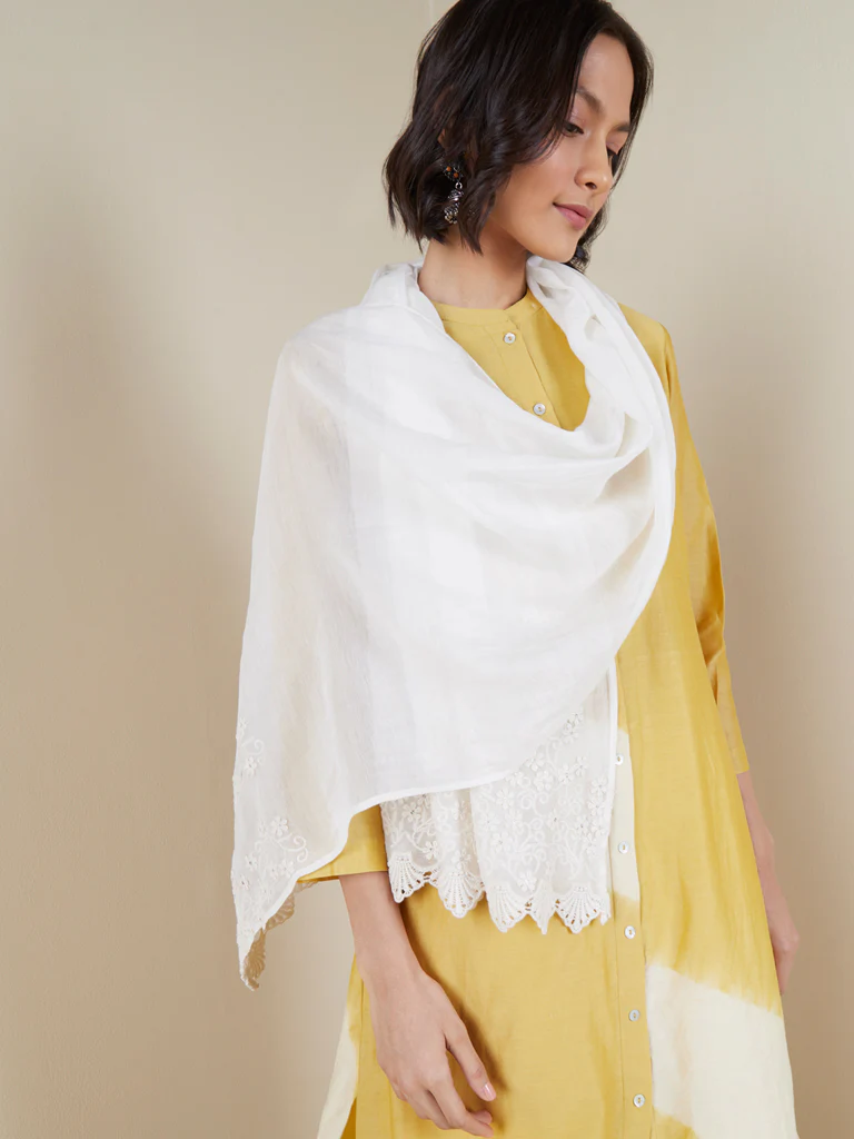 Zuba Off-White Silk Blend Embroidered Cotton-Blend Stole - Image 3