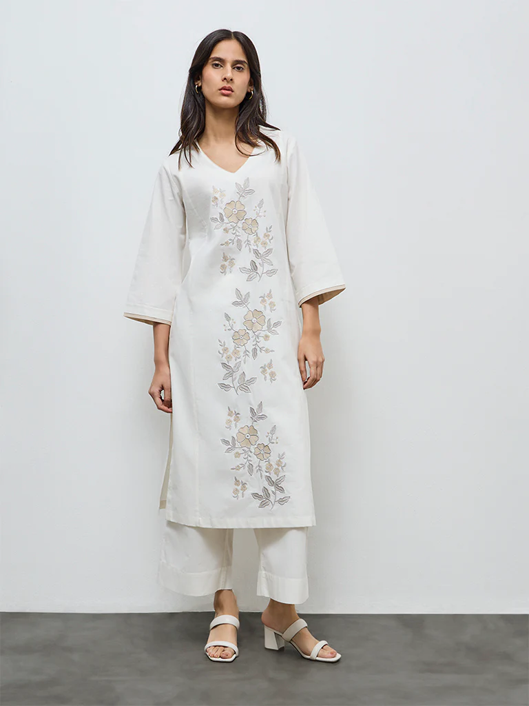 Zuba Off-White Solid Cotton-Blend Pants - Image 2